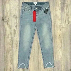 NWT Celebrity Pink Straight Rockaway Cropped Jeans Light Wash Denim Size 3 26”